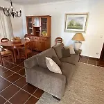 Azenhas Apartment