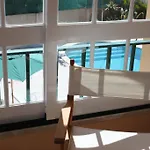 Azenhas Apartment *