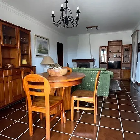 Azenhas Apartment Colares