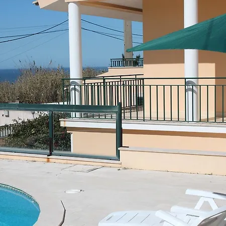 Azenhas アパート